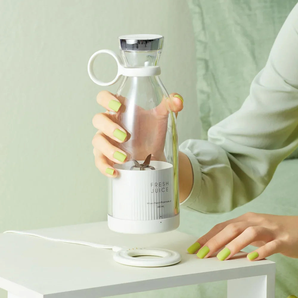 J2M Electric Fruit Blender