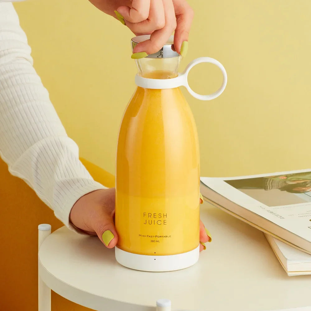 J2M Electric Fruit Blender